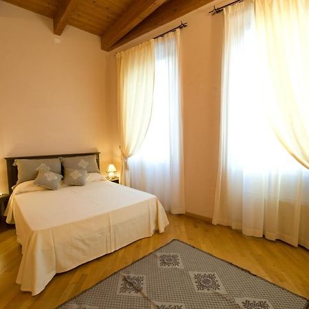 Piazza Azuni 18 Guest House Sassari Eksteriør billede