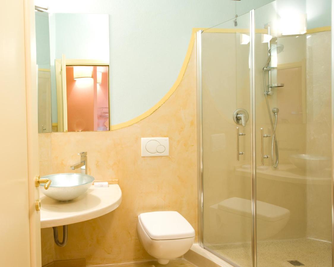 Piazza Azuni 18 Guest House Sassari Eksteriør billede