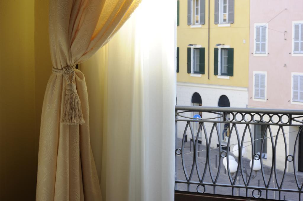 Piazza Azuni 18 Guest House Sassari Eksteriør billede