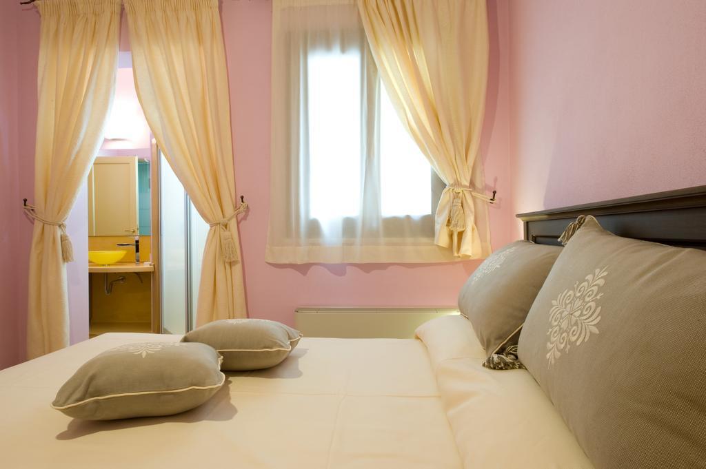 Piazza Azuni 18 Guest House Sassari Værelse billede