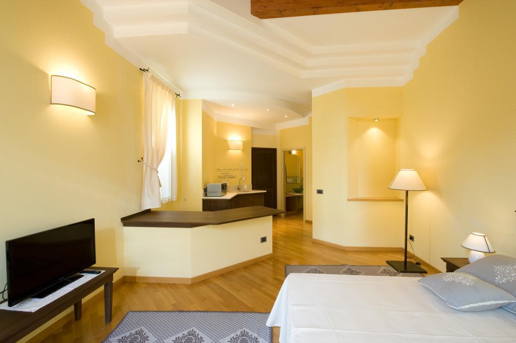 Piazza Azuni 18 Guest House Sassari Værelse billede